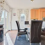 Haus Hanseatenweg 13 펜션 *