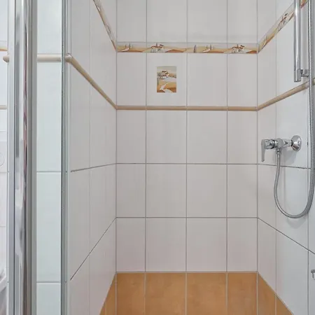 Haus Hanseatenweg 13 Lensterstrand